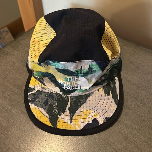 The North Face Summer Light Runner Hat - Picture 1 of 5